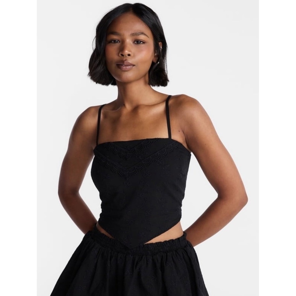 No Boundaries Eyelet Crochet Camisole Crop Top Black L 12-14 Smocked Back